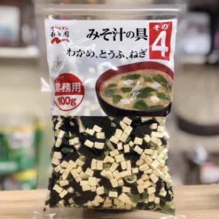 Japanese wakame dried tofu seaweed